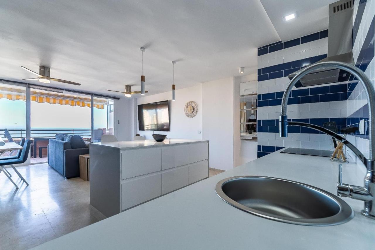 Vistas Azules -- Remodeled, Large Terrace, Spectacular Ocean Views And Beach Level Access Torremolinos Buitenkant foto